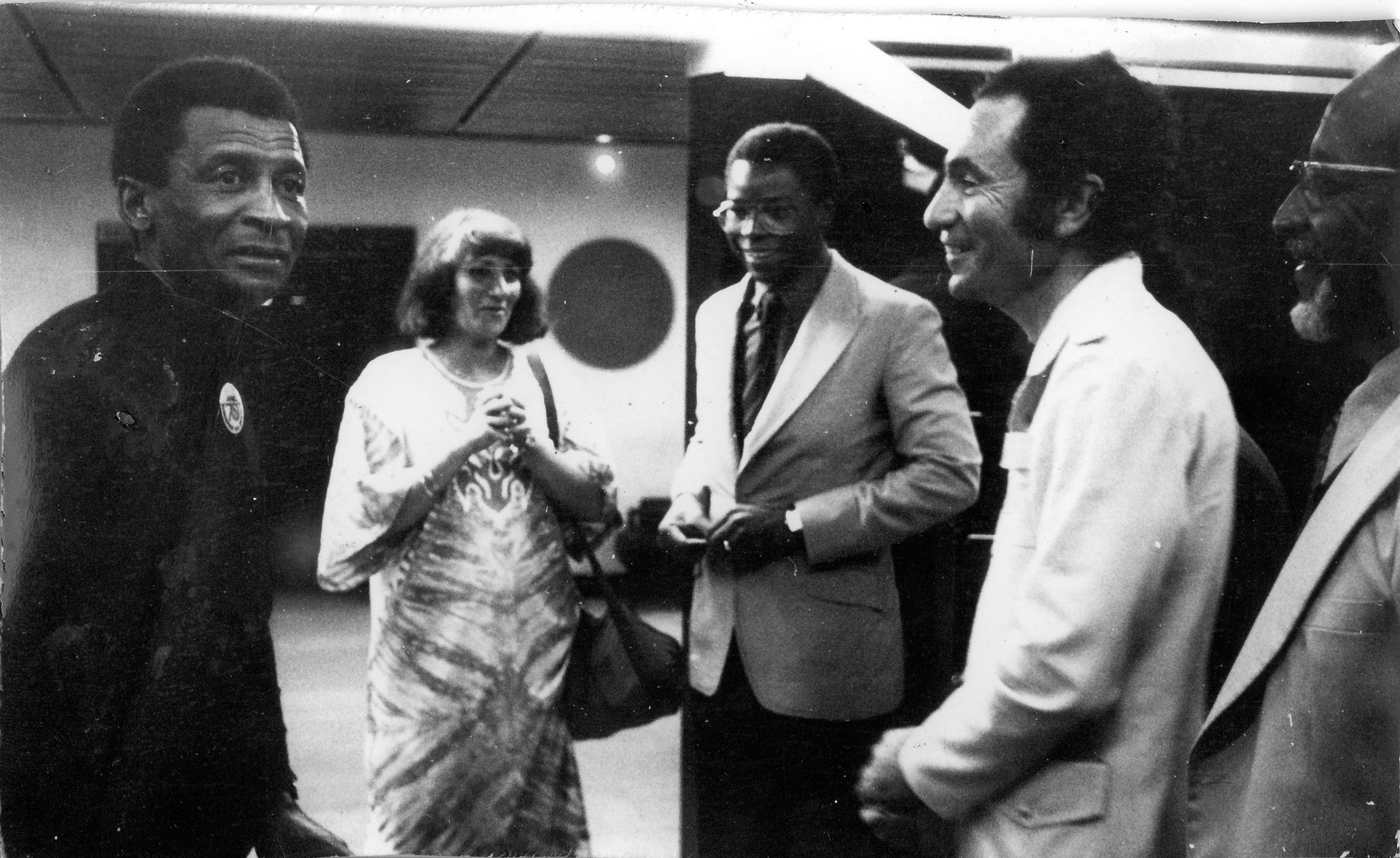 Albie with Abdullah Ibrahim, his then-wife Sathima Bea Benjamin, and Minister of Culture Luis Bernardo Honwana; in the cinema foyer at one of Abdullah Ibrahim’s performances which coincided with the assassination of Ruth First, in Maputo.